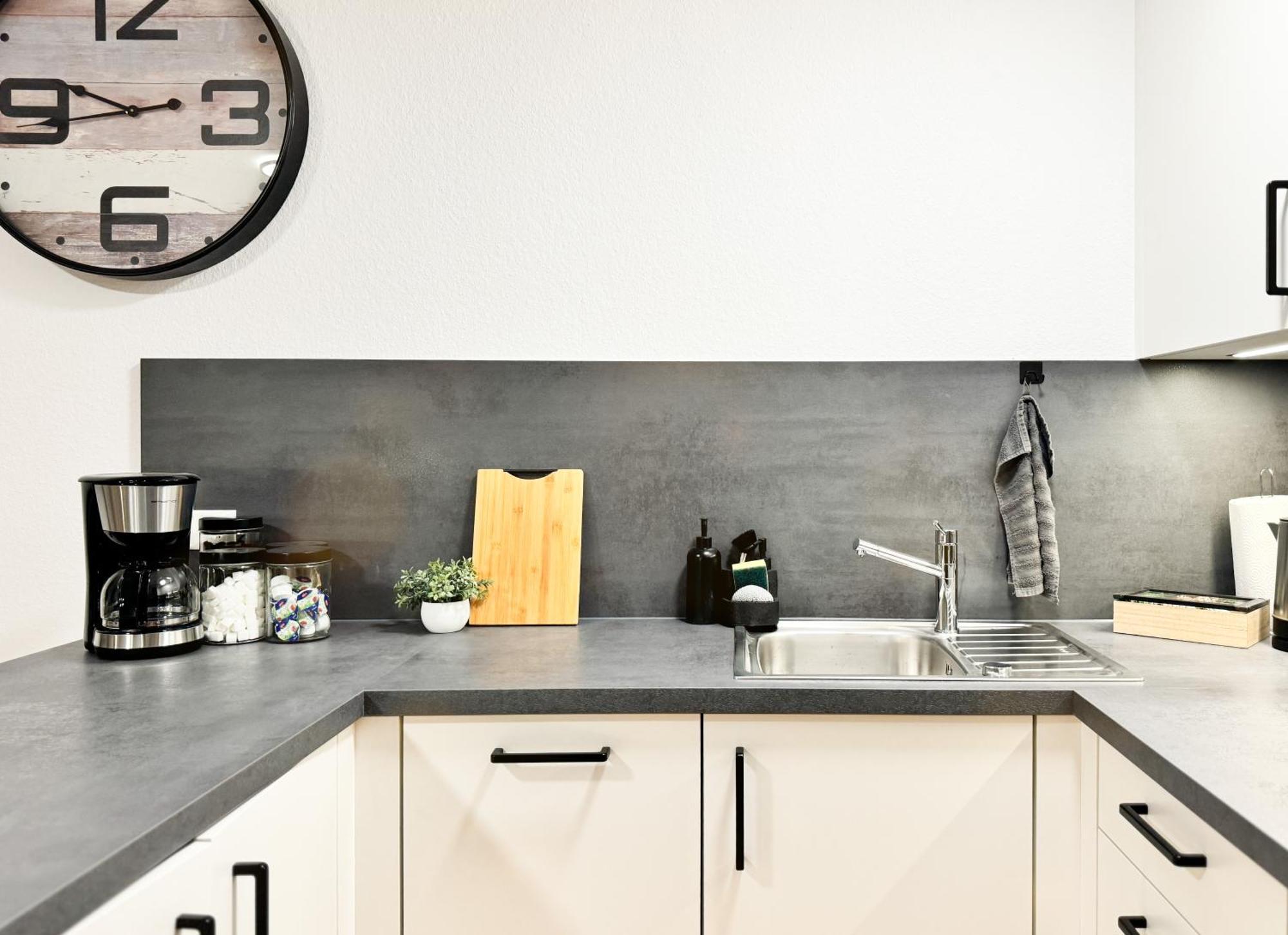 Modern Living In Karlsruhe - Frieden Apartments Exterior photo